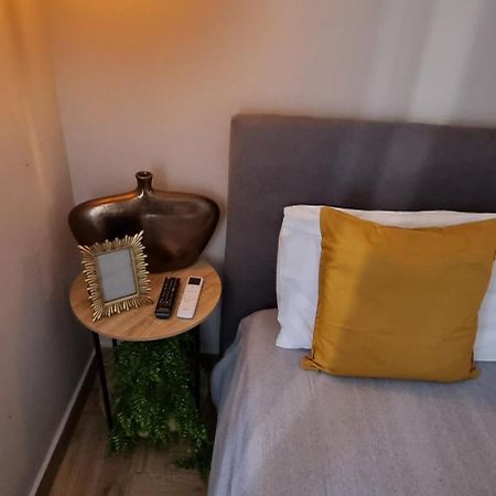 Masaniello Apartment เนเปิลส์ ภายนอก รูปภาพ
