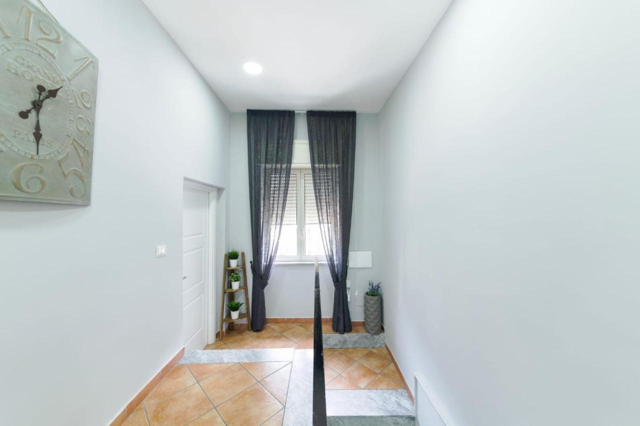 Masaniello Apartment เนเปิลส์ ภายนอก รูปภาพ