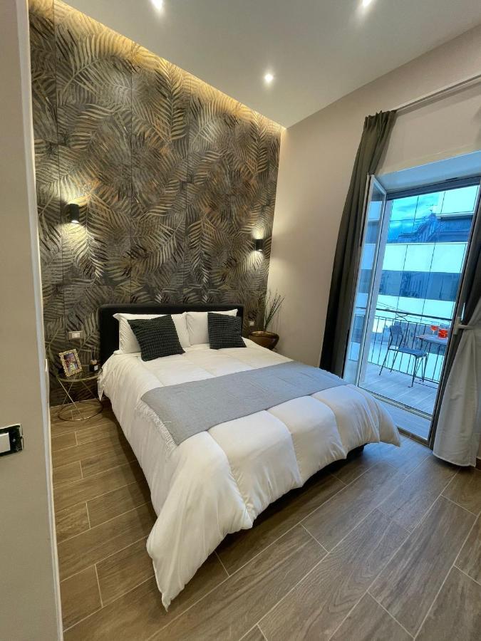 Masaniello Apartment เนเปิลส์ ภายนอก รูปภาพ